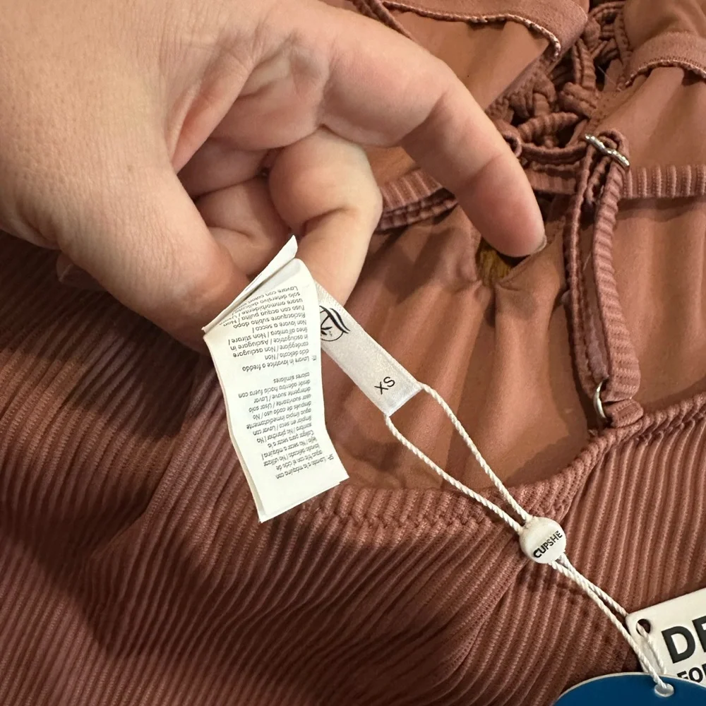 CUPSHE Solid Color V Neck Lace Up One Piece Swimsuit Size XS - Picture 9 of 10